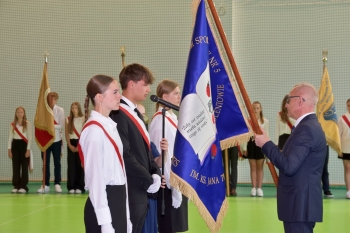 sztandar_44