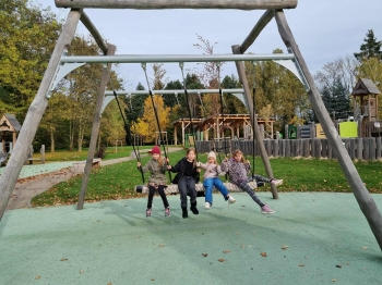 566489406_2138406633580689_5647612169786200202_n