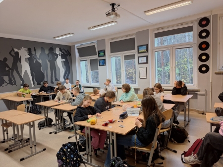 Warsztaty profilaktyczne „Cukierki”, „Apteczka pierwszej pomocy emocjonalnej”, „Debata”