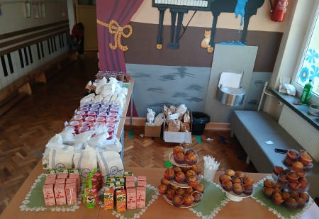 Dzień słodkiej sprzedaży